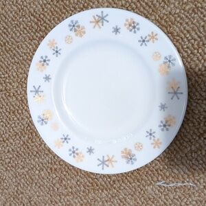 Snowstorm by Wedgwood Bread Plates Set of 5